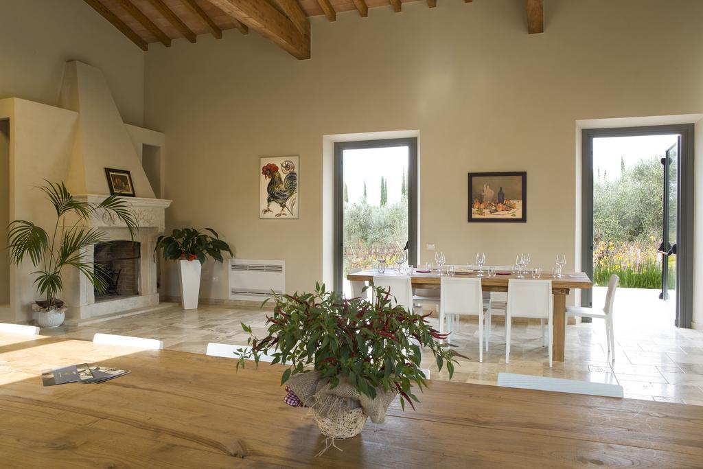 Agriturismo Tra Gli Ulivi, Chiappini Winery Болгери Экстерьер фото